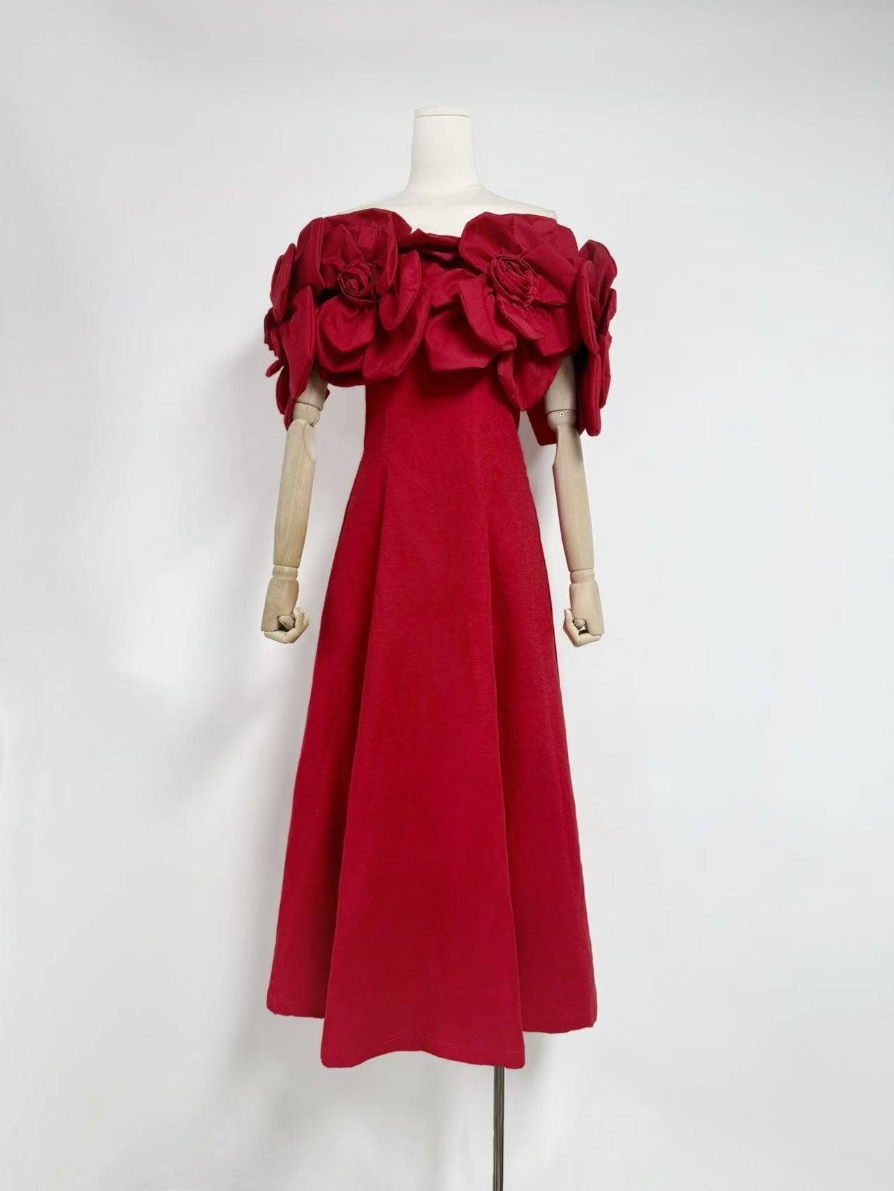 Productseeker - Wholesale Skirt - Women's - DR493 Elegant A-Line Skirt with 3D Floral Slim Fit Design12