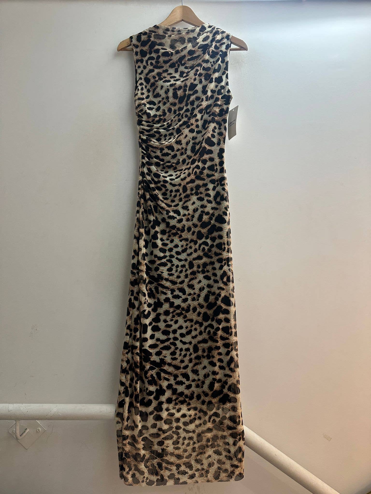 LORIANE – Engroshandel Kjole - Dame – Lang leopardprint kjole med for1
