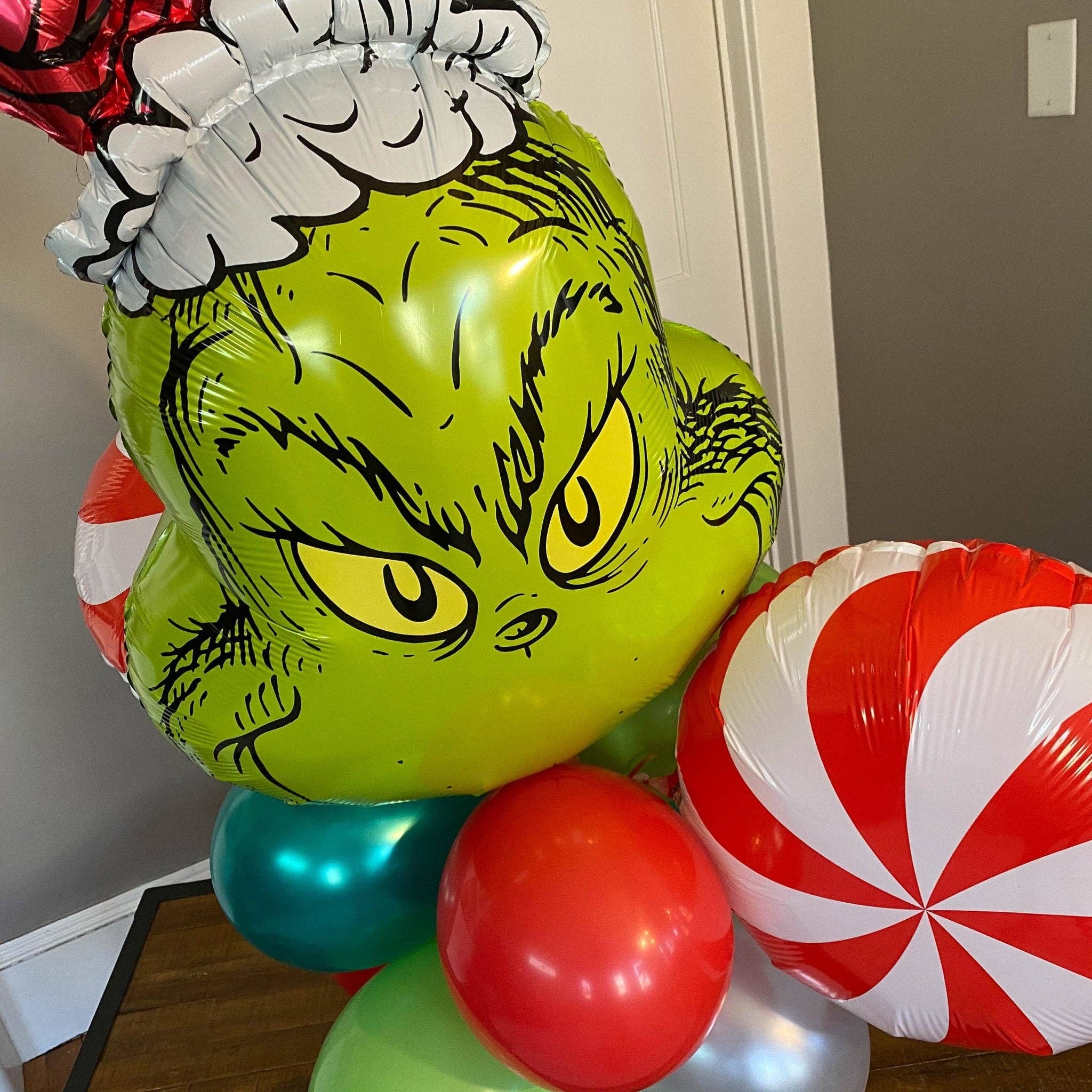 Ellie's Party Supply - Wholesale Balloon - Christmas Grinch Balloon Bouquet Kit4
