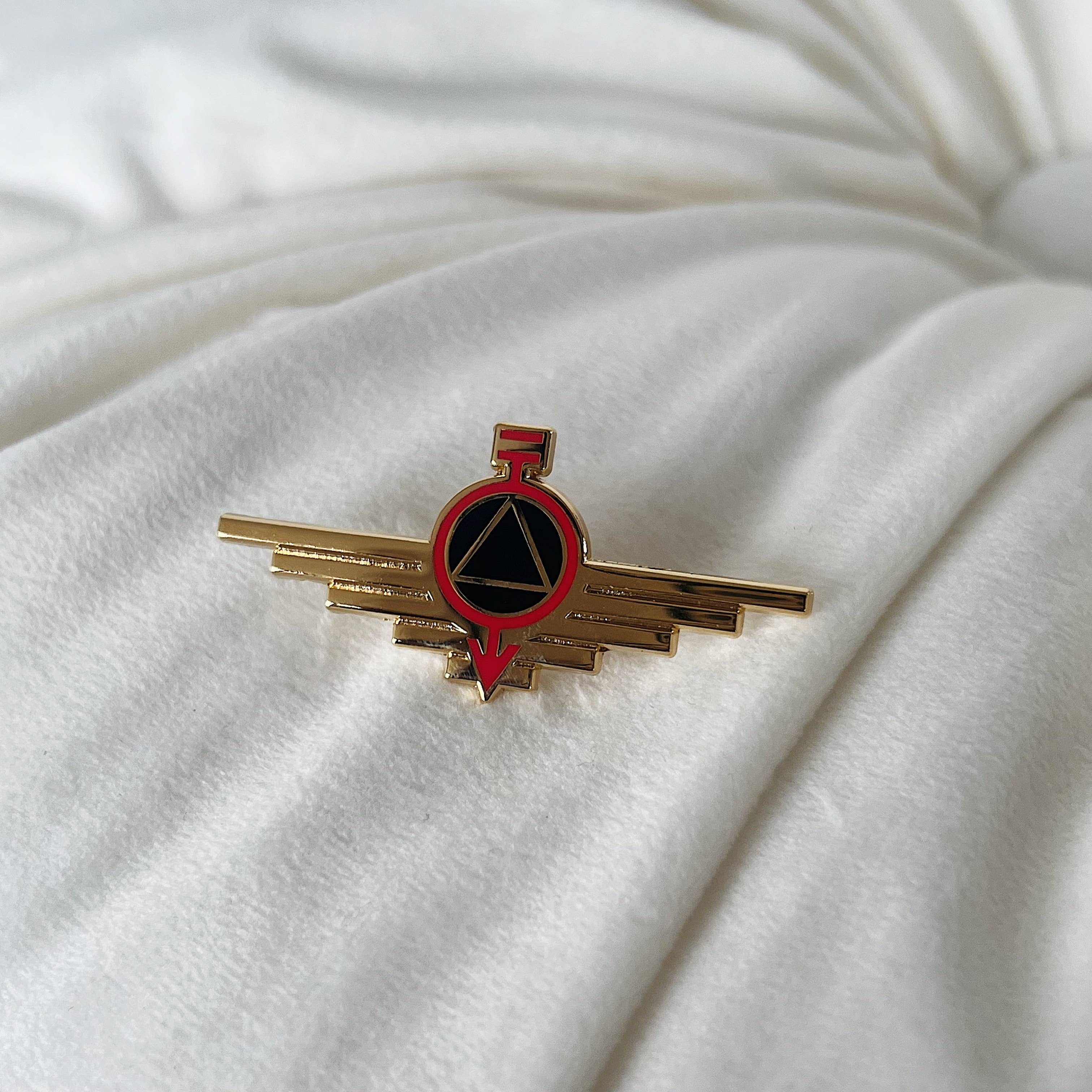 Noelle Gifts & Paper - Wholesale Lapel pin/button - Red Rising0