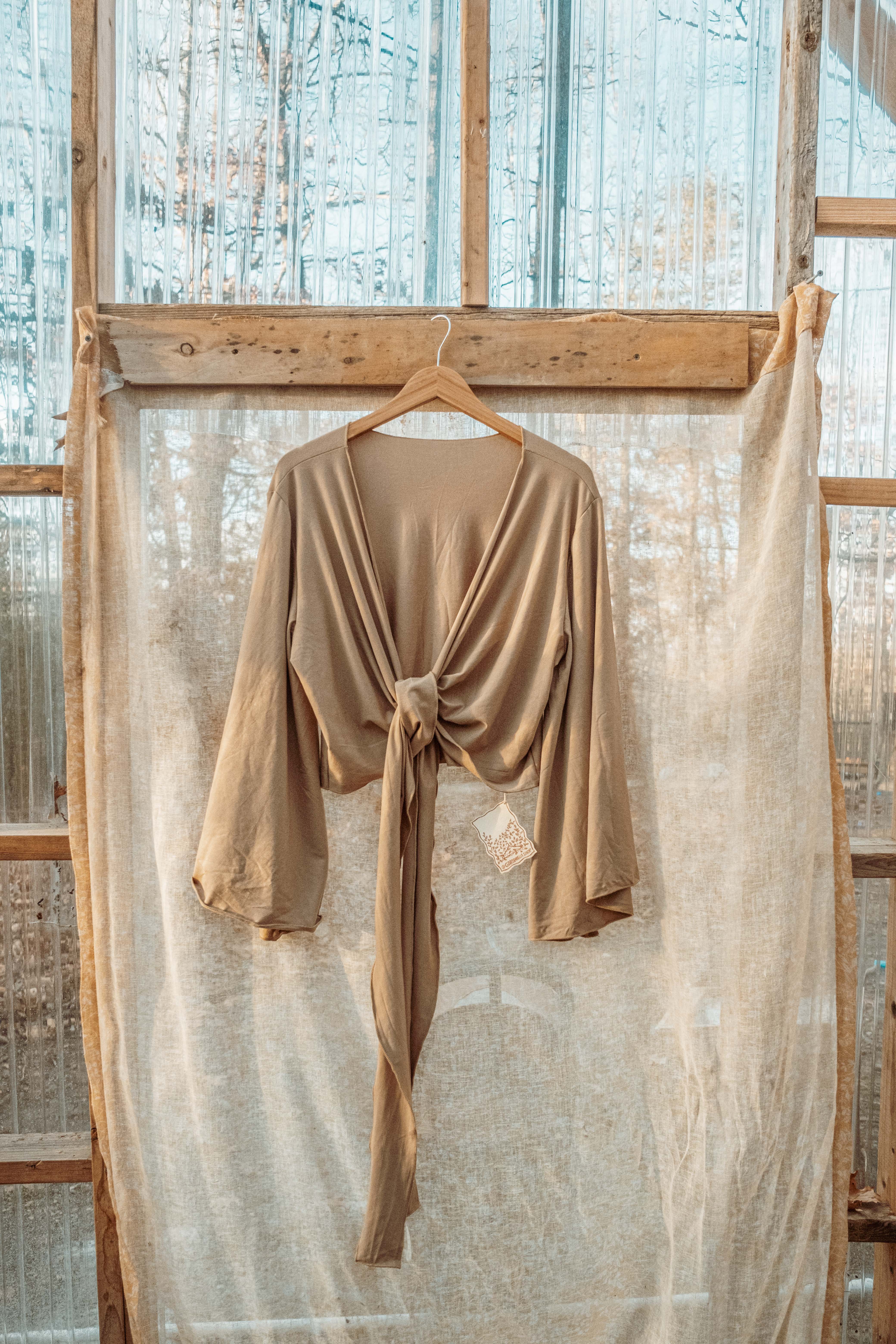 Gardenbelle Shop - Vendita all'ingrosso Camicetta - Donna - Top avvolgente yoga boho a maniche svasate OrganicEcoVero comodo21