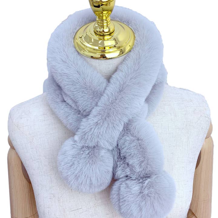 Ole - Vendita all'ingrosso Sciarpa - Donna - Sciarpe Incrociate di Pelliccia di Palle di Pelo S02315