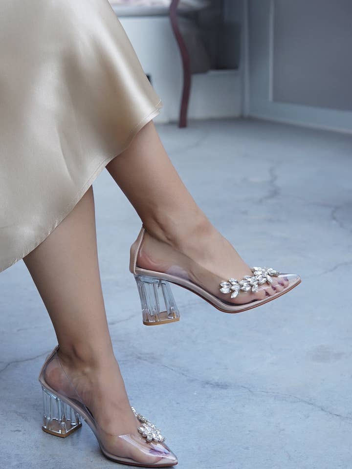 Princess Brautschuhe mit mittelhohem Absatz, transparente Blume für den Großhandel von LAMİNTA