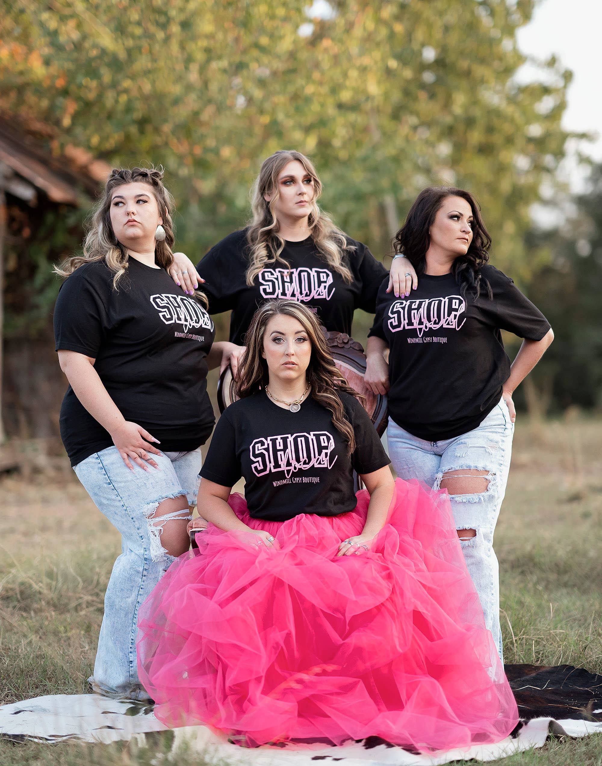 Windmill Gypsy Wholesale - Vente T-shirt sérigraphié – femme - T-shirt personnalisable « Shop Local »1