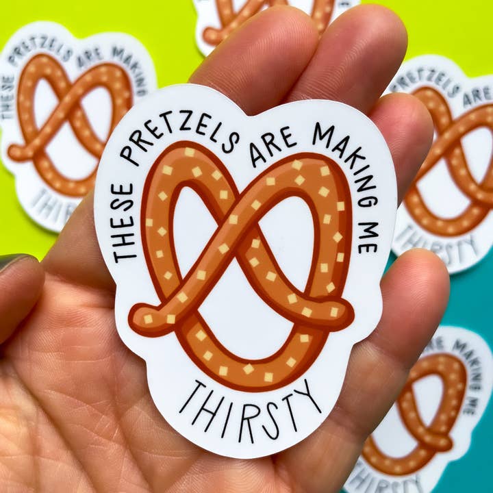 Les bretzels me donnent soif Autocollant vinyle Seinfeld pour la vente par Stone Donut Design, LLC