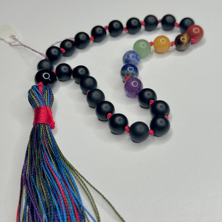 Chakra de ónix negro mate anudada a mano, 8 mm, 27 cuentas para venta al por mayor de Sonam Sondhi