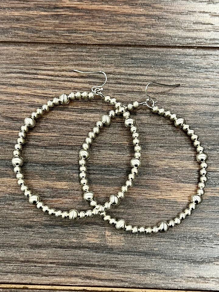 725250, Brincos de Argola de 65mm com Contas Navajo de Prata Feitas à Mão por atacado de ISAC Trading Inc