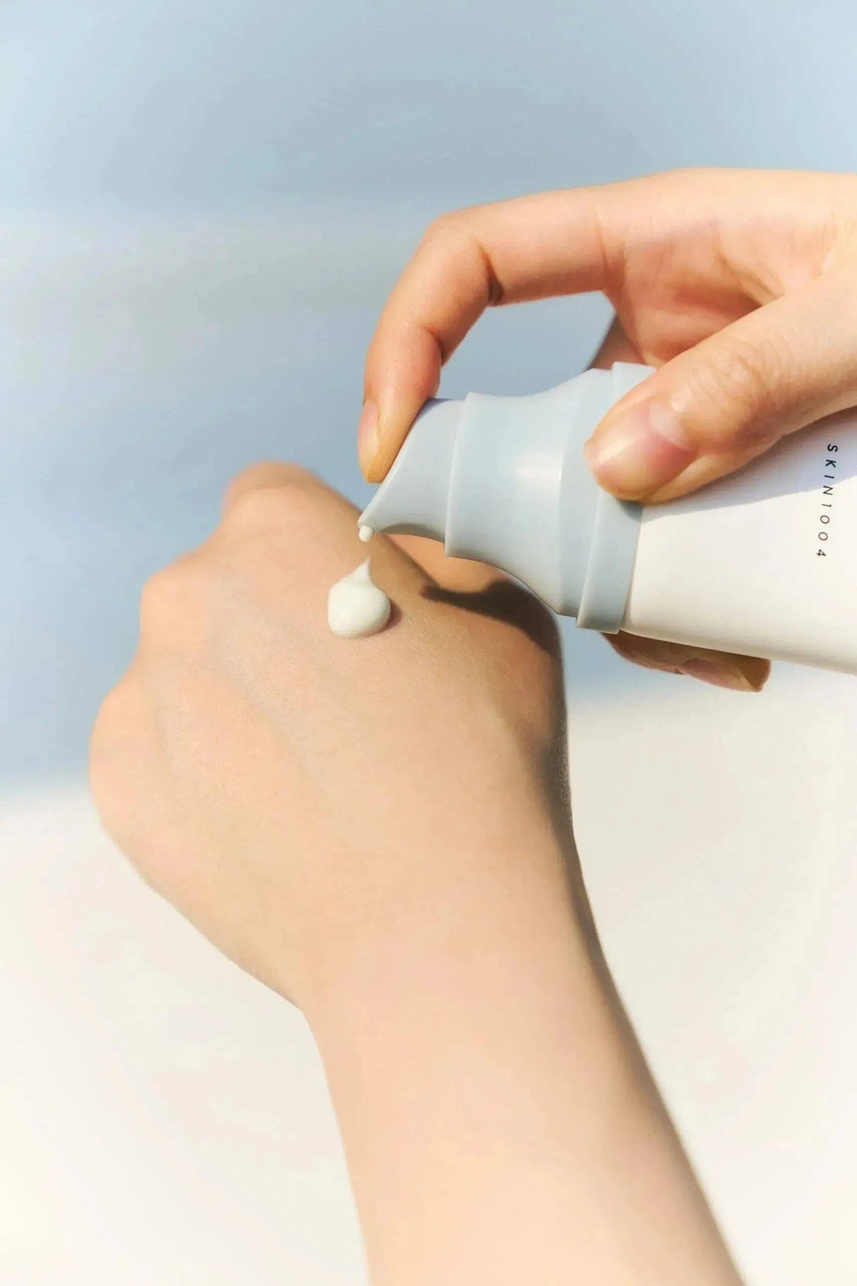 YEOSKIN - Wholesale Sunscreen - SKIN1004 – Madagascar Centella Hyalu-Cica Water-Fit Sun Serum 50ml2