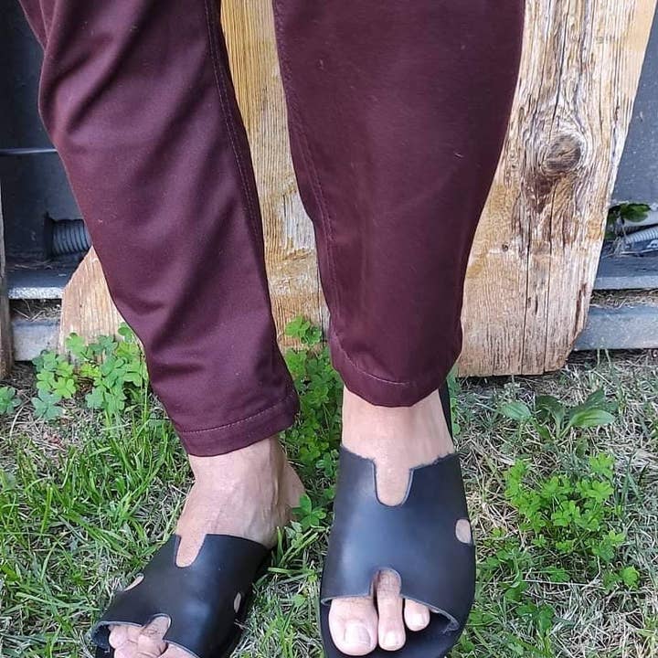 Men sandals for wholesale by MAVROSANDALS