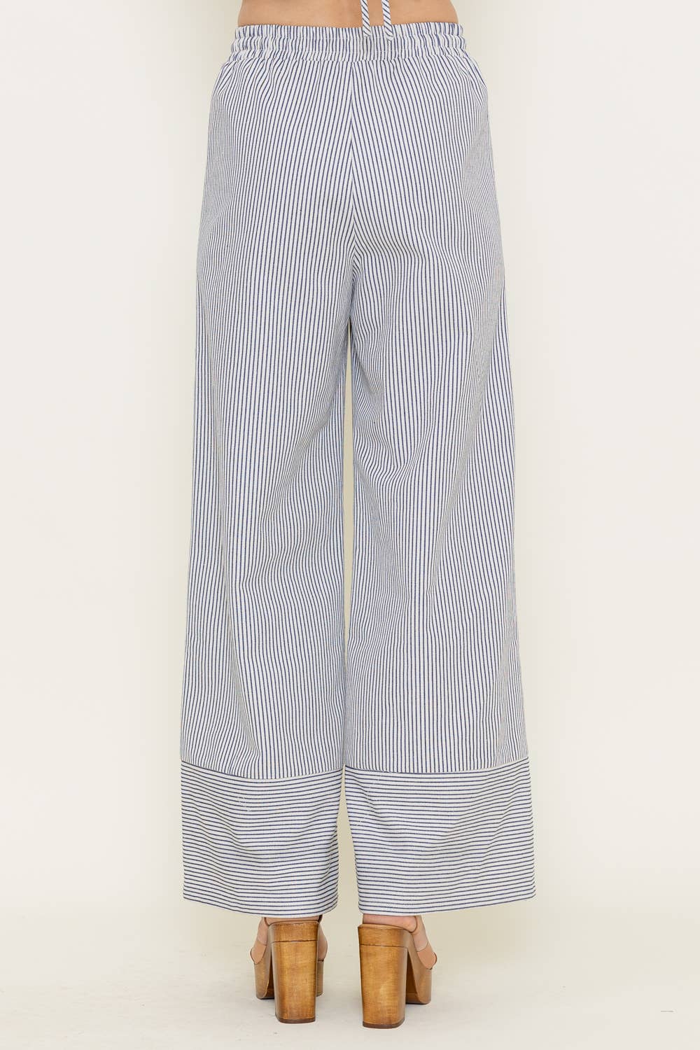 Fore Collection – wholesale Byxor - Dam – RANDIGA HÖG MIDJA DRAWSNÖRE KNYT VIDBENADE BYXOR-PI6646FO1