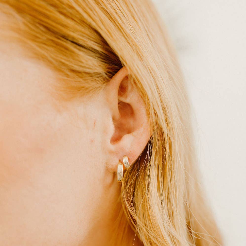 Ofina Jewelry - Vente Petits anneaux - Petits câlins audacieux en or massif5