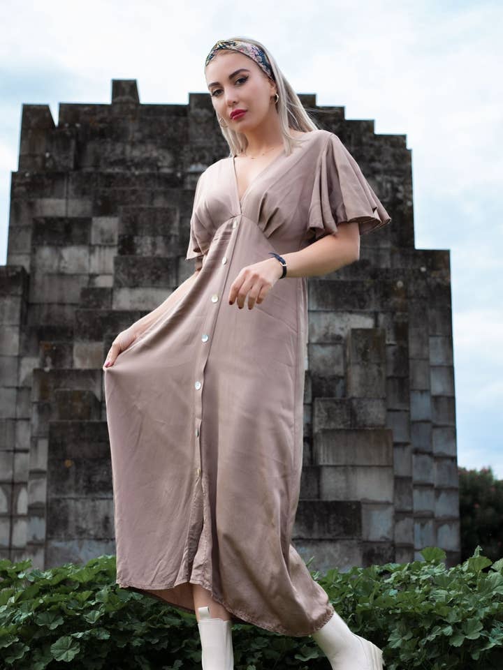 Vestido de rayón sedoso abotonado 50% DE DESCUENTO AHORA para venta al por mayor de Dance in Paris