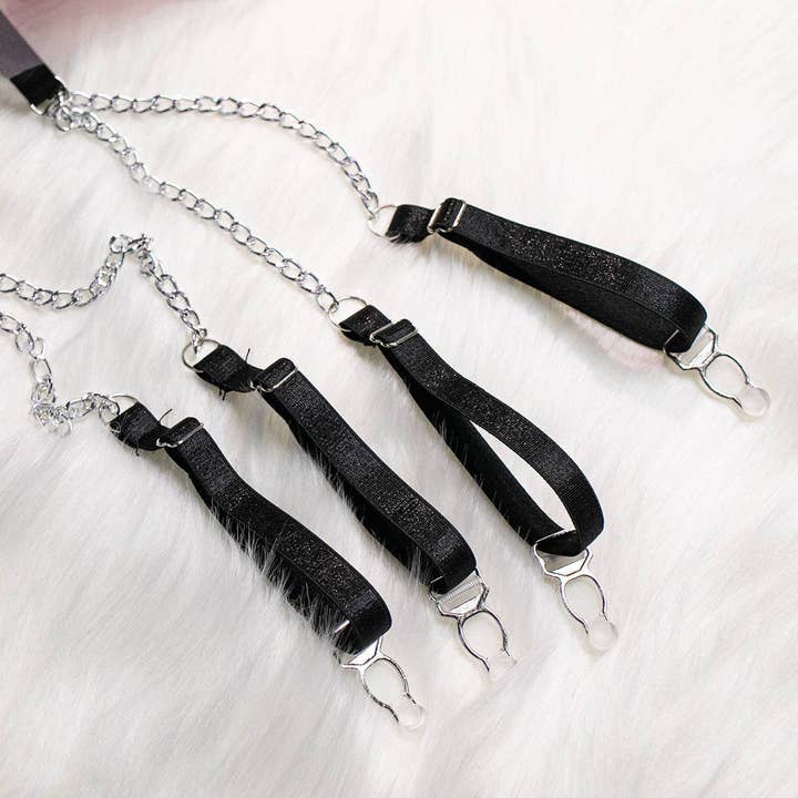 Lina Lind - Wholesale Lingerie - Dames - Sexy lingerie set met bloemenborduursel en jarretelband LL583515