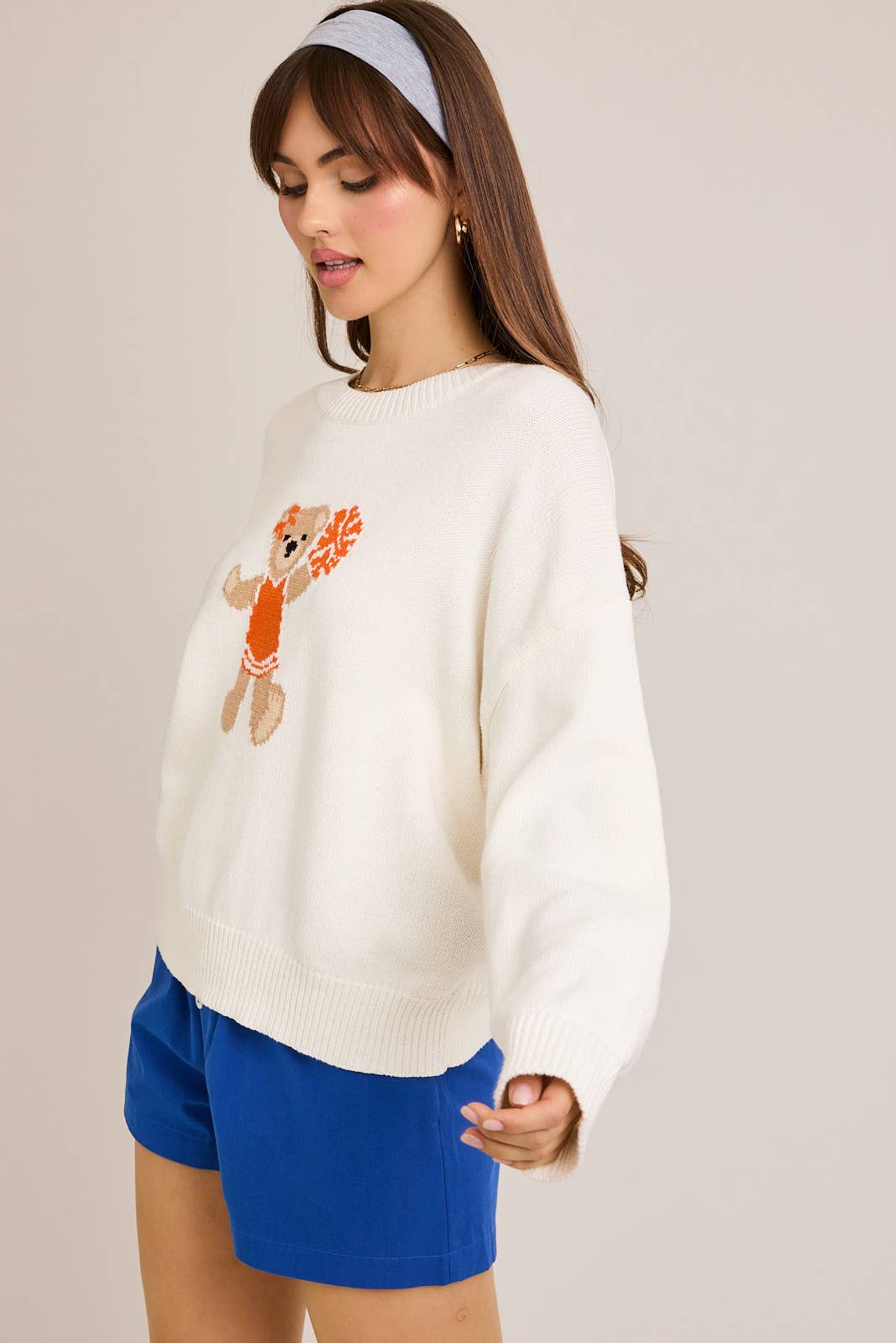 LE LIS - Wholesale Graphic Sweatshirt - Women's - LONG SLEEVE CREW NECK TEDDY BEAR GRAPHIC SWEATER1