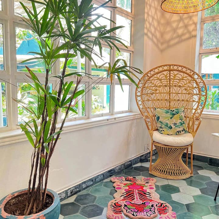 Maia Homes – Großhandel Teppichvorleger – Chinoiserie Tibetischer Tiger Wollteppich handgetuftet – Pink2