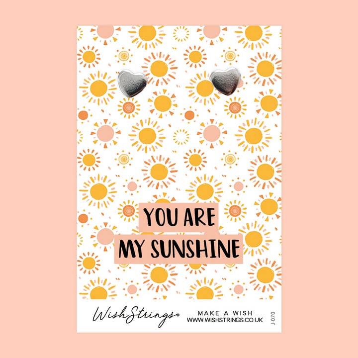 My Sunshine - hjerte øreringe på displaykort for engroshandel hos WishStrings