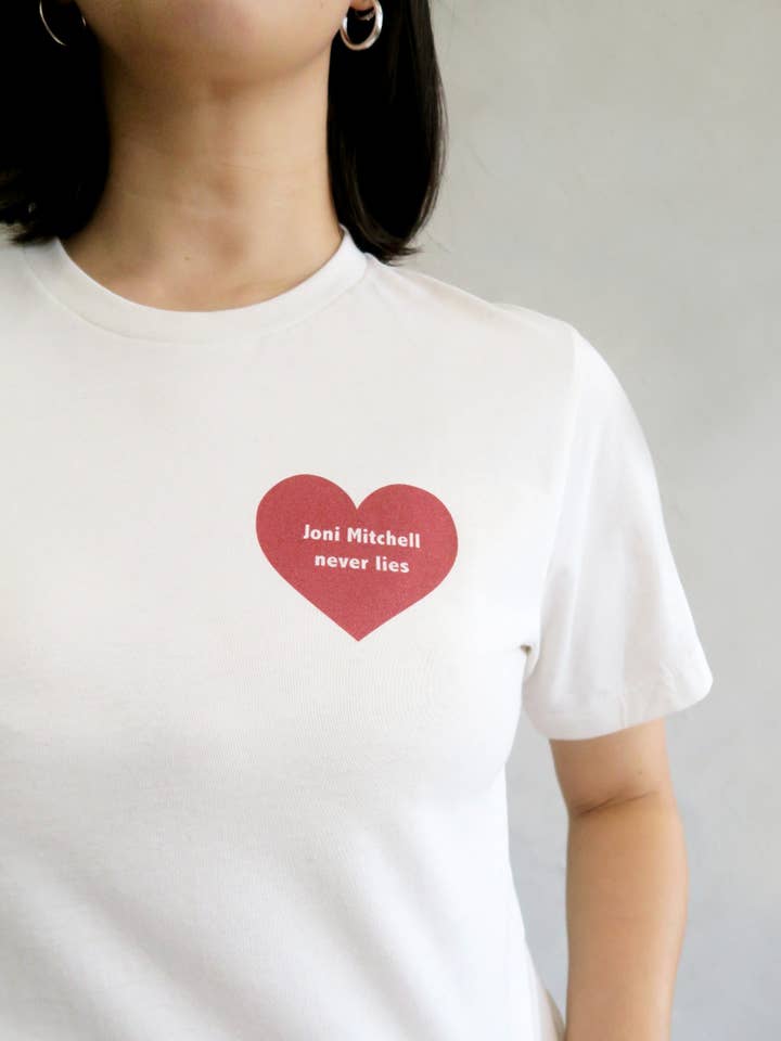 Joseph + Sue - Wholesale Screen Printed T-Shirt - Women's - Joni Never Lies, Heart T-Shirt0