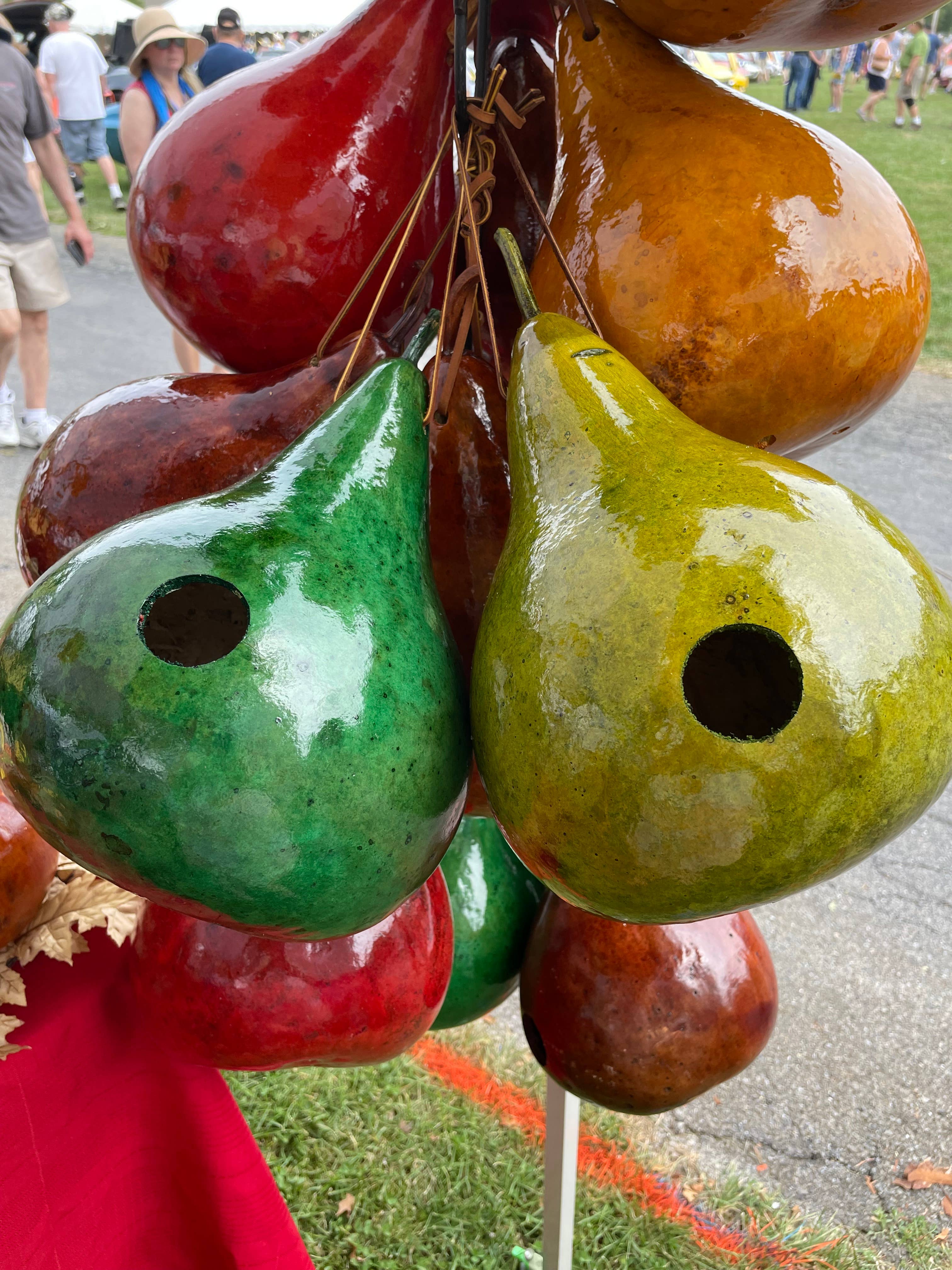 YellowSeventeen – wholesale Bird house – Gourd Birdhouse Stained 7 Colors Case of 1010