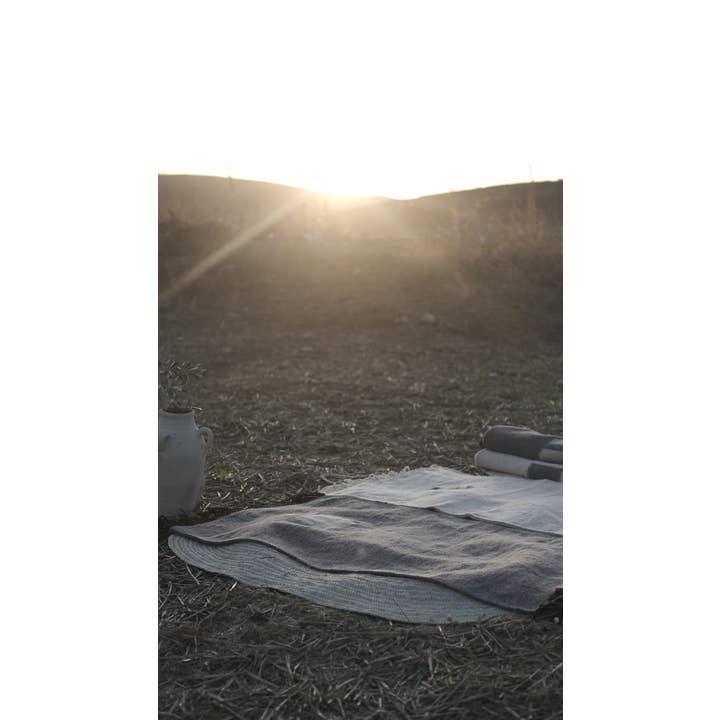 TŪNIQ - Wholesale Area Rug - The Dawn Rug6