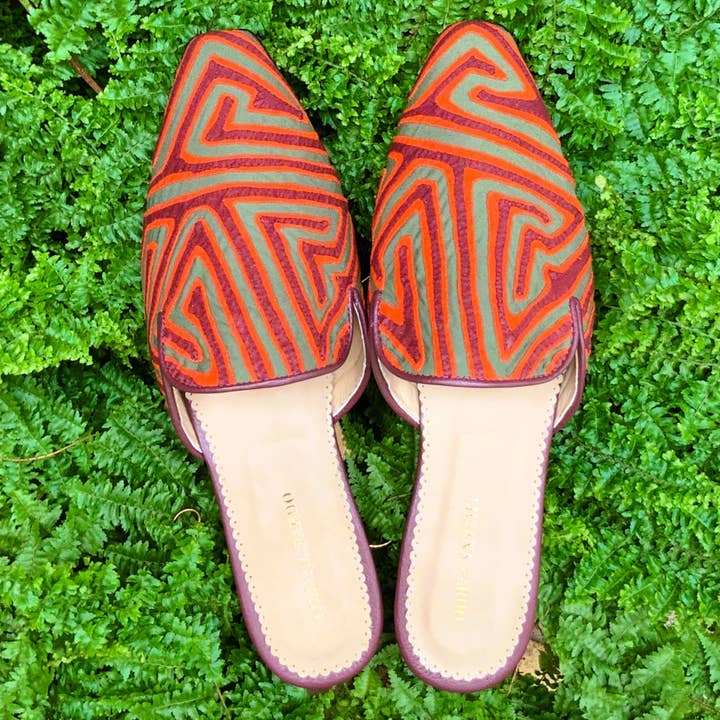 Mola Mules Vin Orange & Olivgrön Storlek 40 Platt för wholesale av Liliana Pardo Atelier