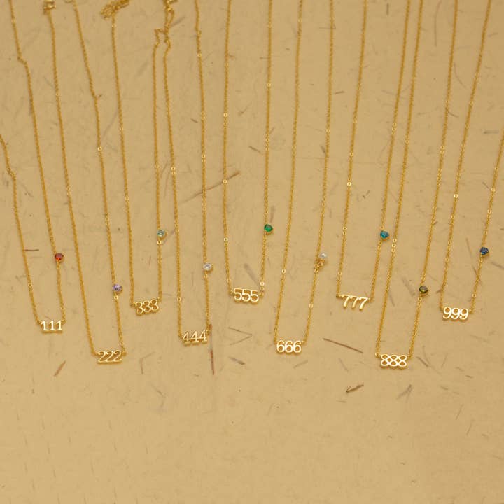 Ensemble de colliers - Ensemble de colliers Angel Number Birthstone pour la vente par Camellia Jewelry