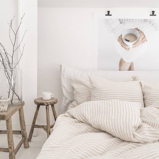 MagicLinen (We handle U.S. import procedures for you) - Vendita all'ingrosso Set di lenzuola - Set copripiumino a righe colore naturale in lino (3 pezzi)