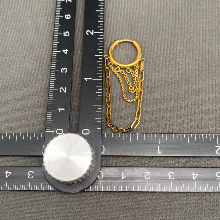 Mio Queena - Wholesale Huggie Earrings - Chain Fringe 18K Gold Plated S.Steel Huggie Earrings - FGS3