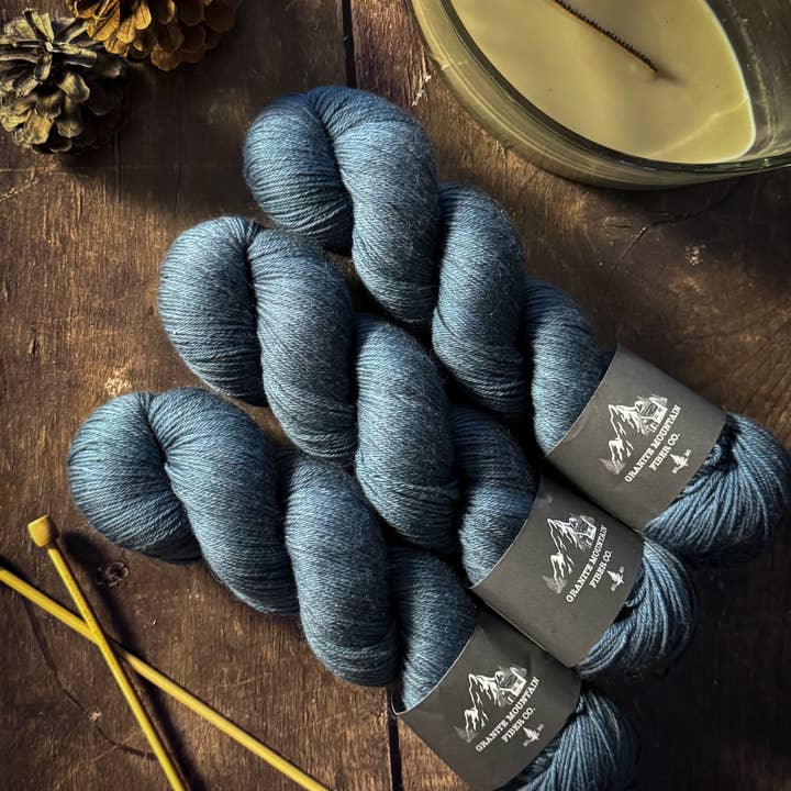 Mousson - Canaan MCN pour la vente par Granite Mountain Fiber Co.