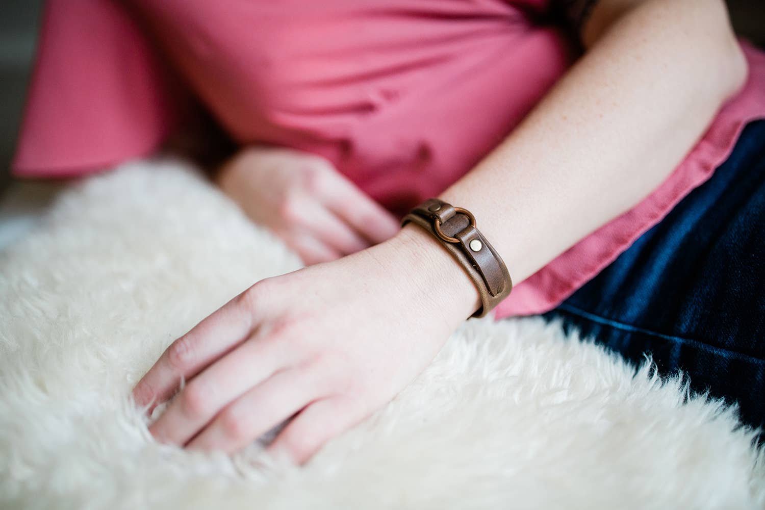 Lucia's Imports – Großhandel Armreif – Leder Karma Armband mit Kupferring3