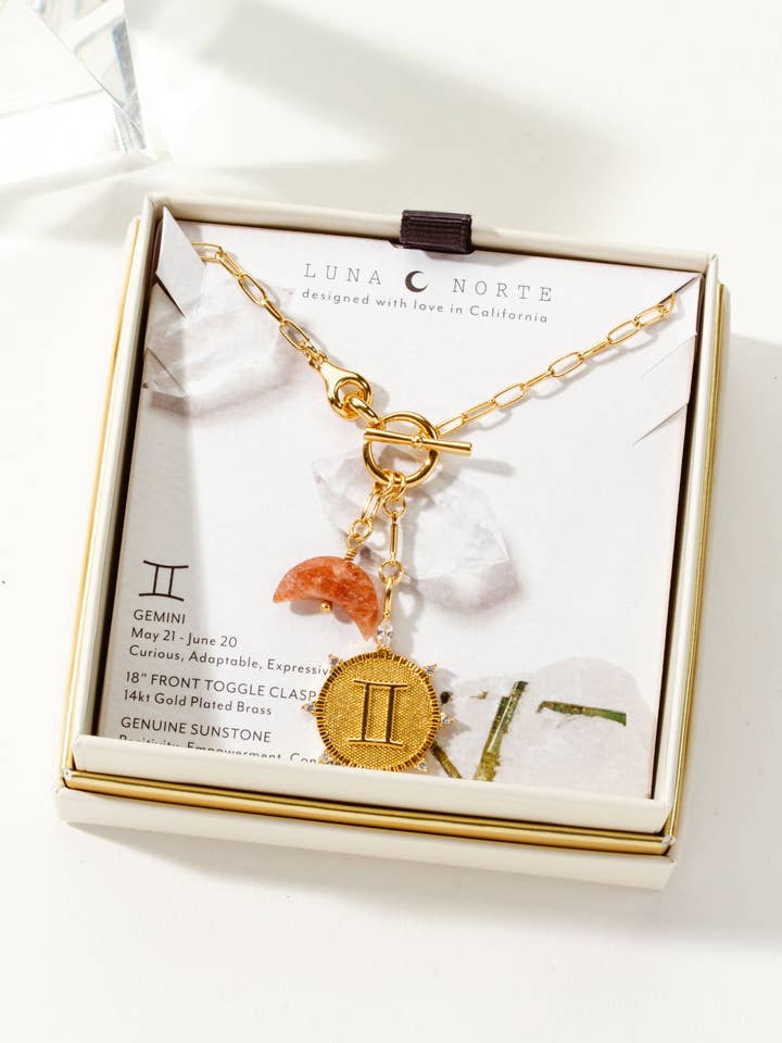 Tvillingarna Månhalsband med Front Toggle och Zodiakmotiv för wholesale av Luna Norte