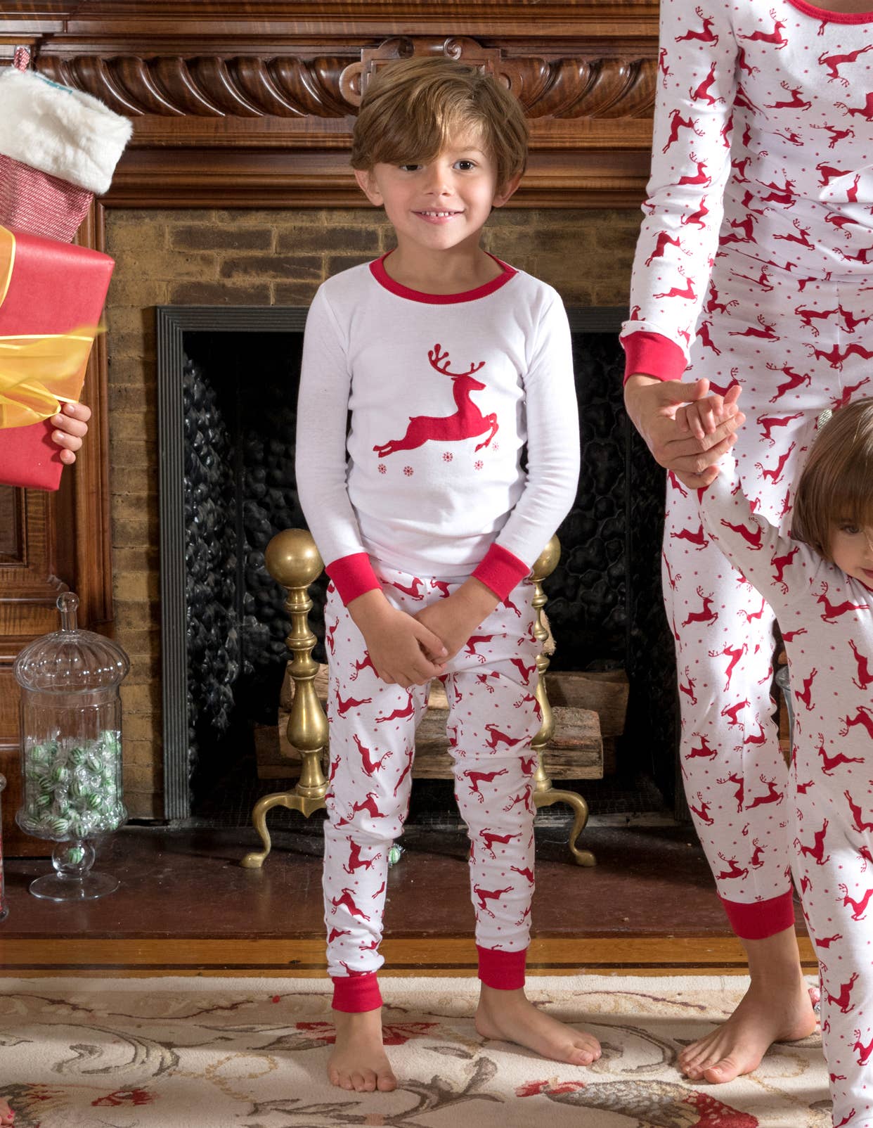 Leveret Pajamas - Wholesale Sleepwear Set - Kids - Kids Two Piece Cotton Pajamas Red & White Reindeer Christmas1