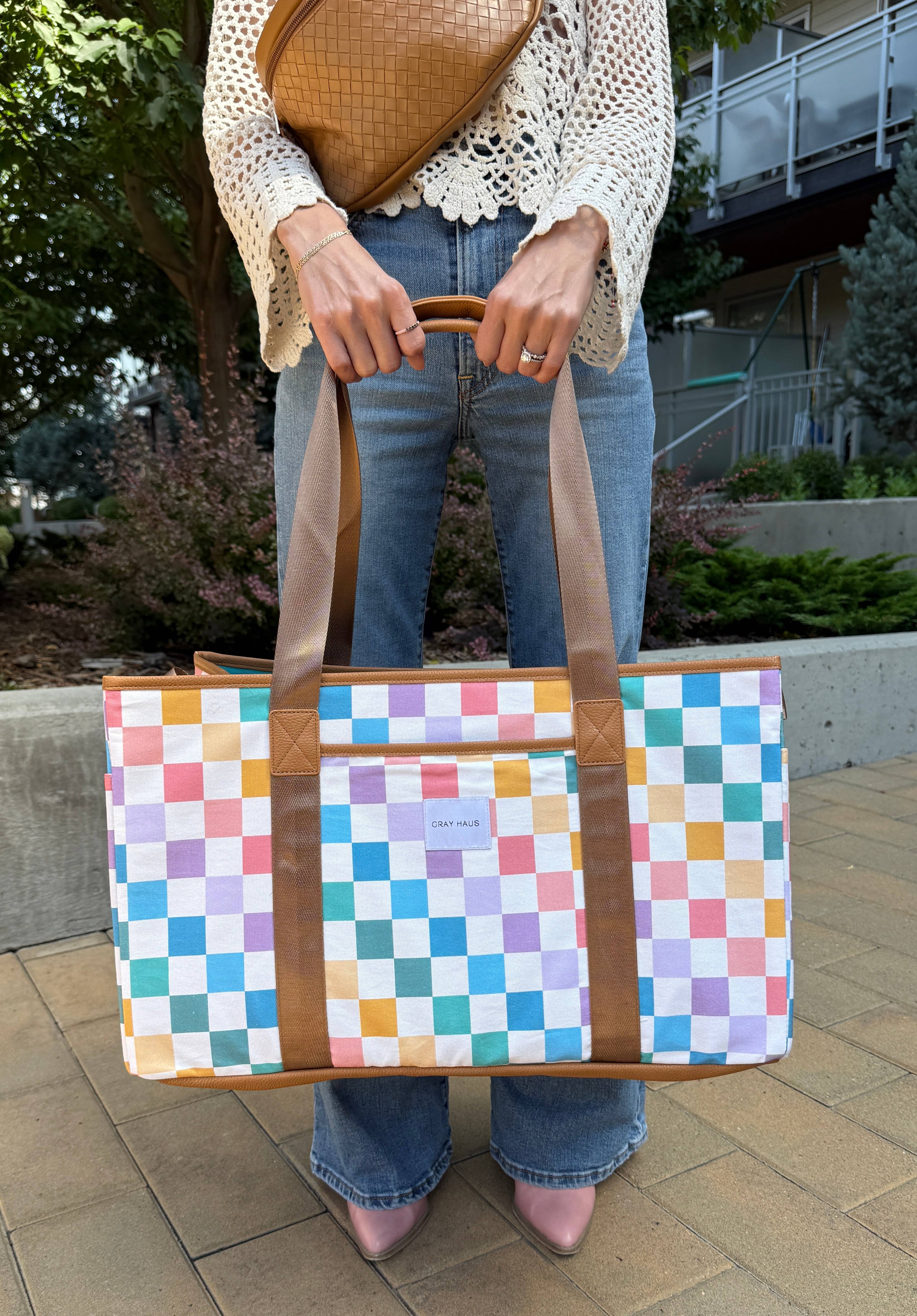 Gray Haus – wholesale Tote bag – Women's – Carry All Caddy Tote - Candy Lane1