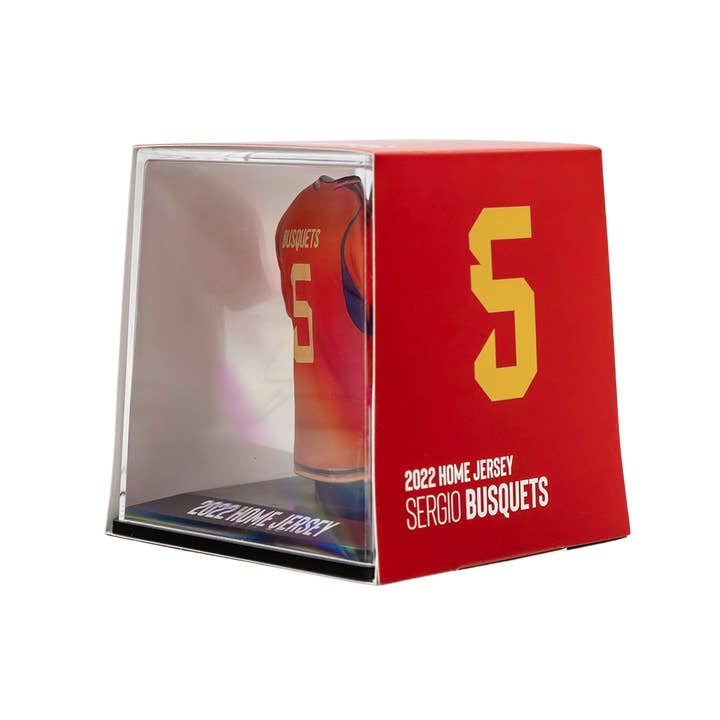 FanCollex - Wholesale Decorative Tabletop Object - Sergio Busquets1