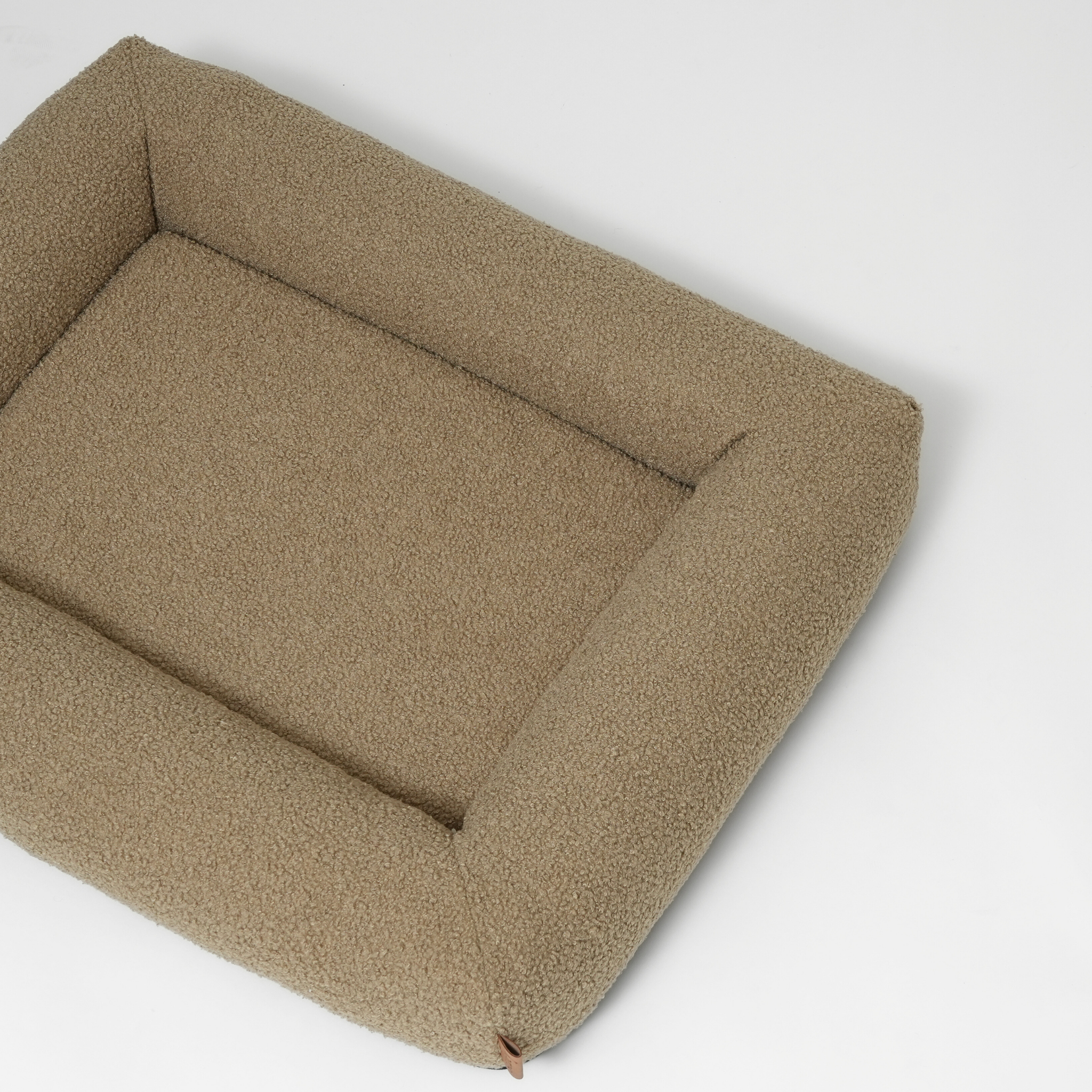 Staey – wholesale Husdjursbädd – Hund – Hundbädd Karla i havre-färgad bouclé7