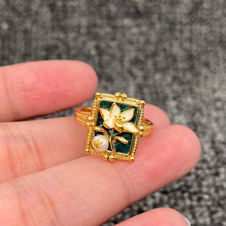 Mio Queena - Wholesale Cocktail/Statement Ring - Vintage Oil Painting Style Flower 18K Gold Plated Ring