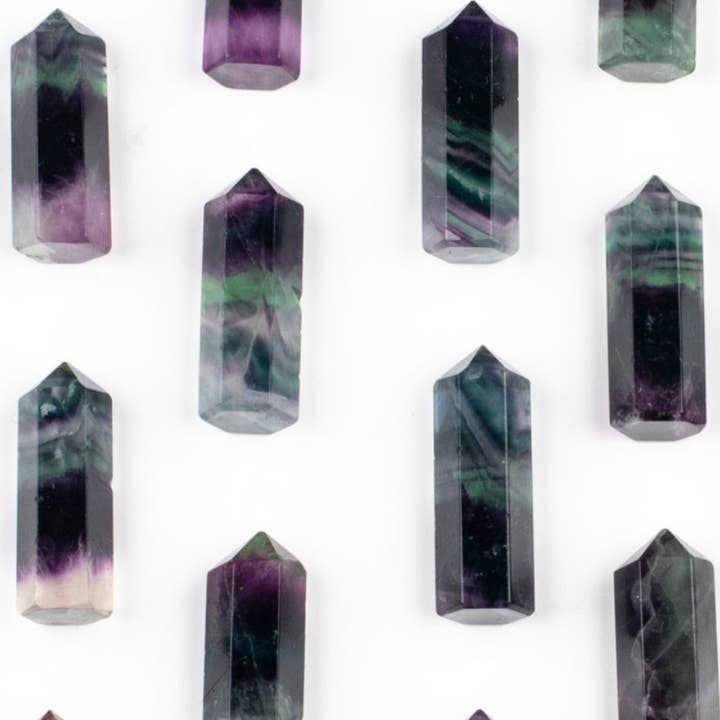 Regenbogen-Fluorit-Turm für den Großhandel von Love, Sex, And Magic Co.