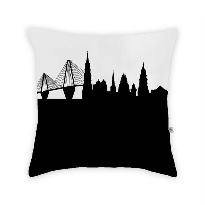 Charleston SC Skyline - Almohada grande para venta al por mayor de Anne Cate