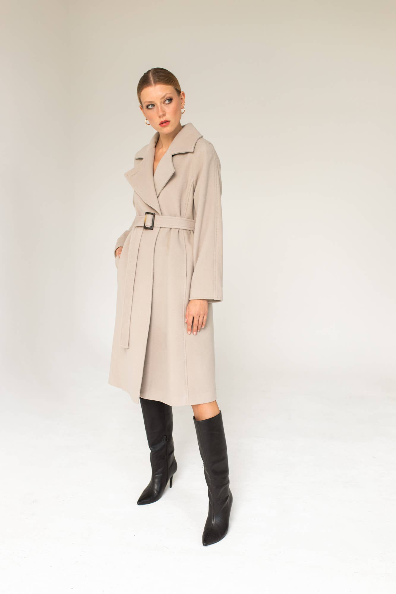 Entelier - Wholesale Coat - Women's - Classic Beige Cashmere Coat1