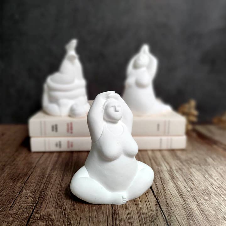 Eco Chic Lines - Wholesale Decorative Figurine - Whimsical Yoga Figurines: Women Sculptures Bookshelf Decor2