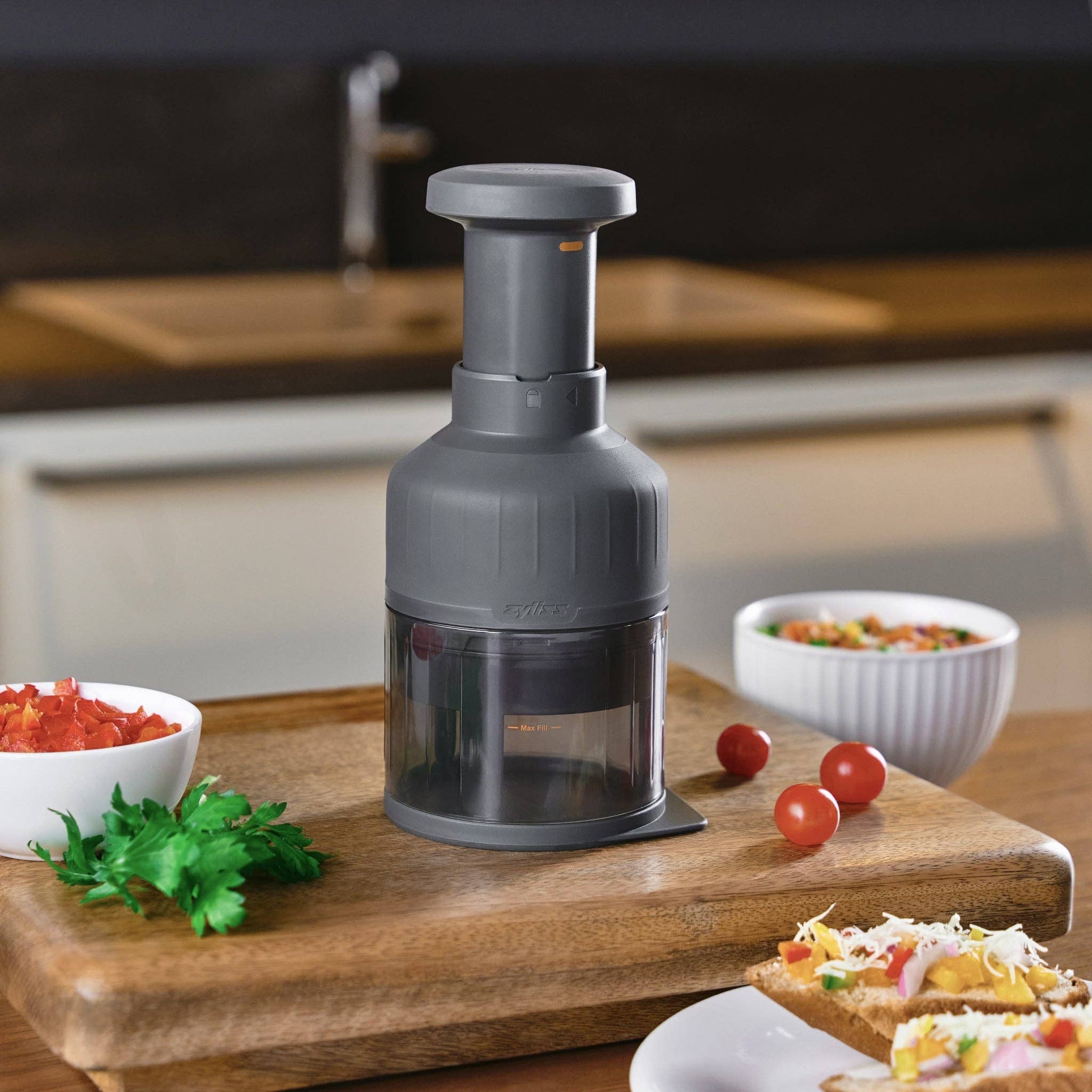 DKHB [Zyliss, Cole & Mason, Swissmar, AdHoc, Ken Hom] - Wholesale Kitchen Tool/Gadget - Zyliss Zick Zick 3 Food Chopper1