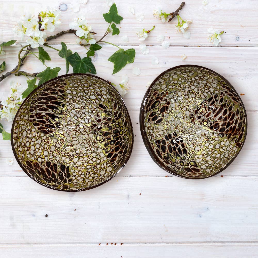 VIE - Wholesale Decorative Plate/Dish/Bowl - Hand-Painted Coconut Bowls, Lacquered, Set of 232