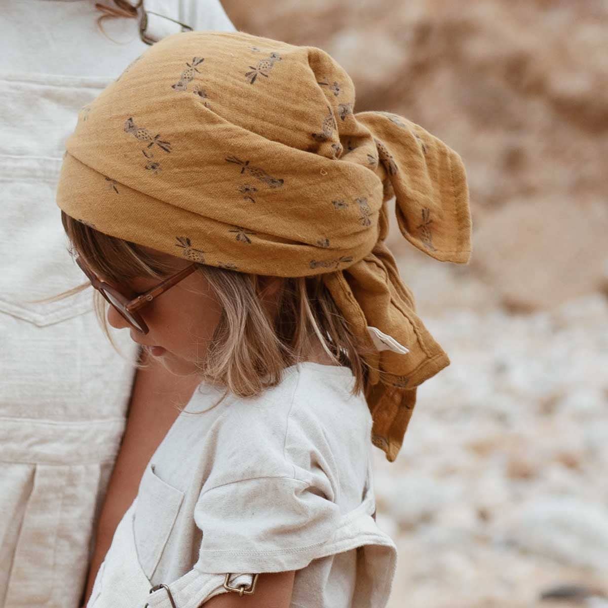 BRUINE SUIKER LANGE BIANCA PAPEGAAI BRUINE SUIKER voor groothandel op Faire1