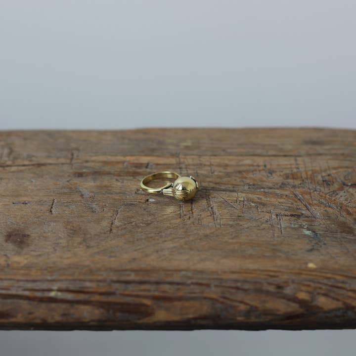 De la Fuente - Wholesale Cocktail/Statement Ring - BRASS PERFUME RING4