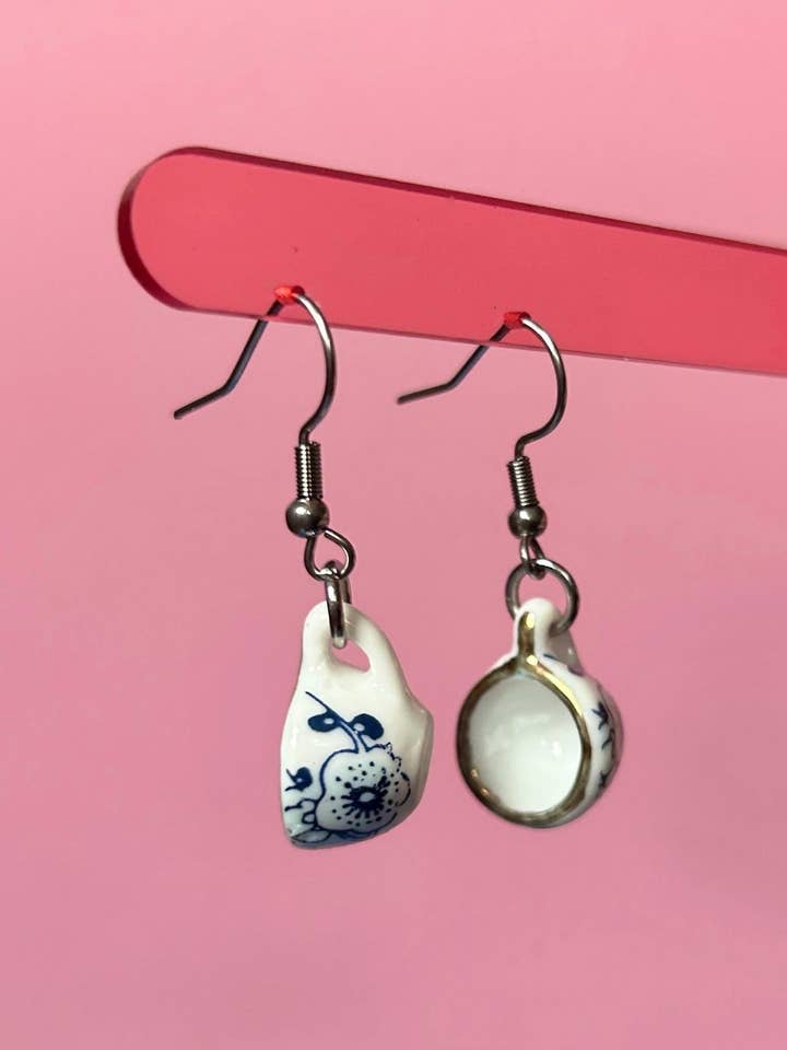 Små Tekop Øreringe Te-elsker Søde Fine Øreringe for engroshandel hos Alien Bratz