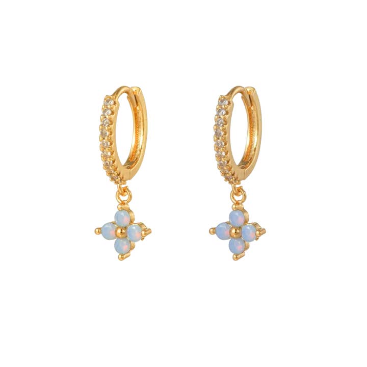 Boucles d’oreilles délicates fleur bleue pour la vente par Rosies