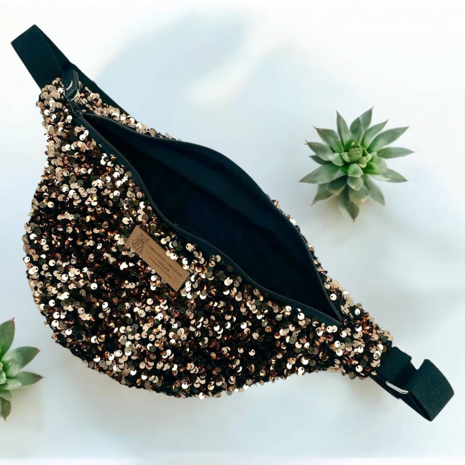 Emmanuel Création – wholesale Axelremsväska – Dam – Midjeväska, "Sequin" brons1