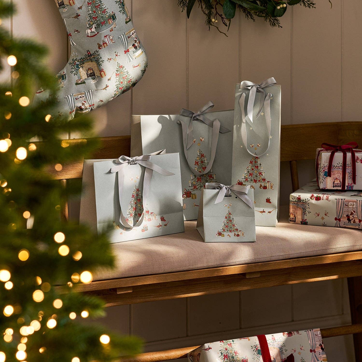 Sophie Allport - Wholesale Gift Bag - Cosy Christmas Gift Bag2