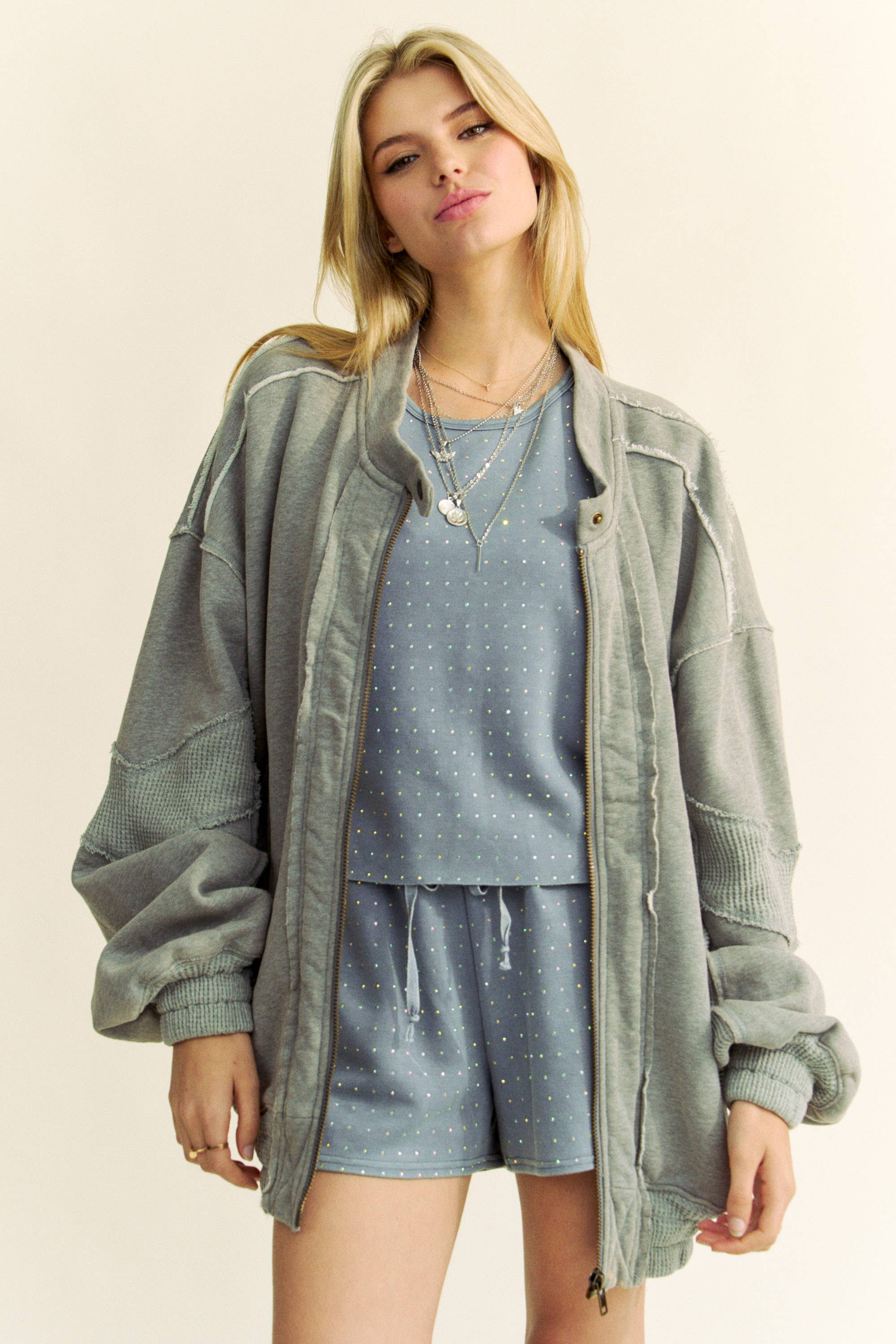 Davi & Dani - Wholesale Jas - Dames - FLEECEJACK MET WAFELRAND EN RITSSLUITING AAN DE VOORKANT2