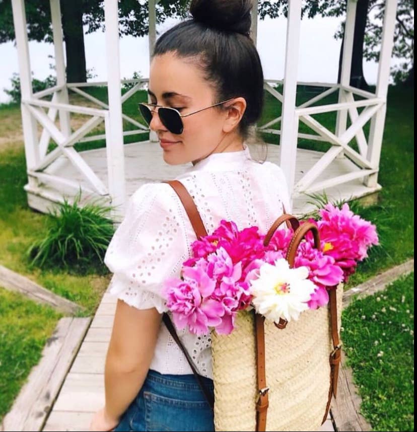 Mikwi – Großhandel Strandtaschen – Strandtasche aus Stroh mit Lederriemen - Rucksack aus Stroh11