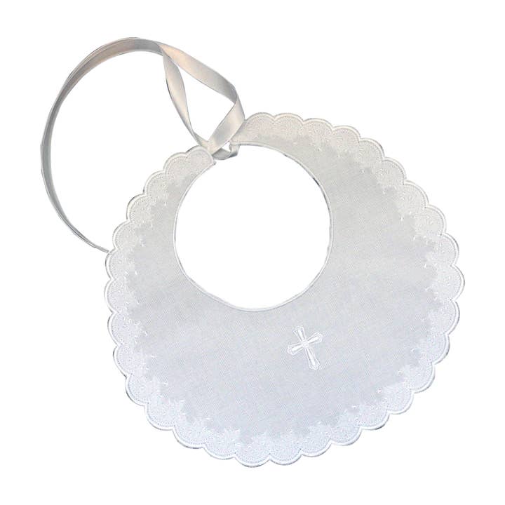 Bavoir de baptême en piqué - Croix brodée pour la vente par MARCELA